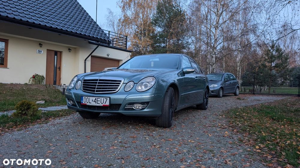 Mercedes-Benz Klasa E 240 T Avantgarde - 4