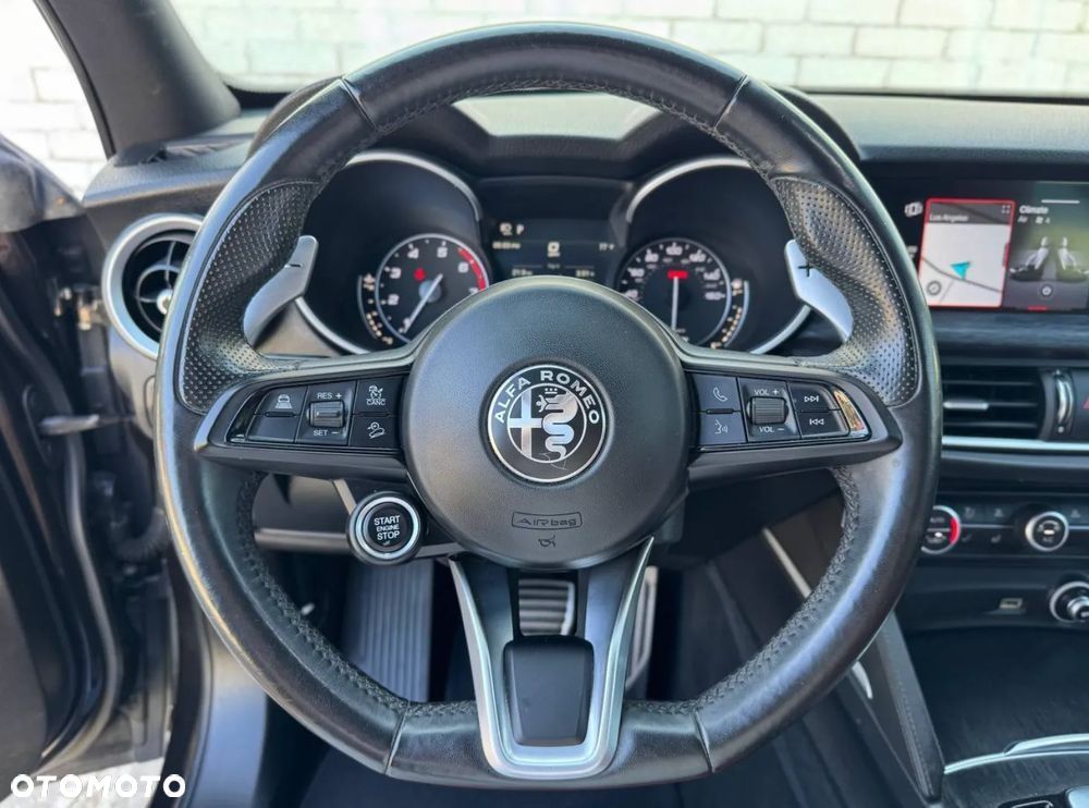 Alfa Romeo Stelvio 2.0 Turbo Sprint Q4 - 11