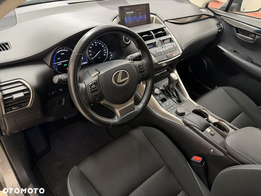 Lexus NX 300h Elegance 2WD - 10