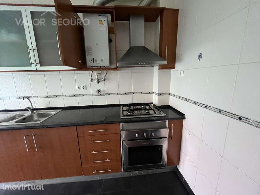 Apartamento T2 mobilado no Bom Retiro em Vila Franca de Xira - Grande imagem: 2/22