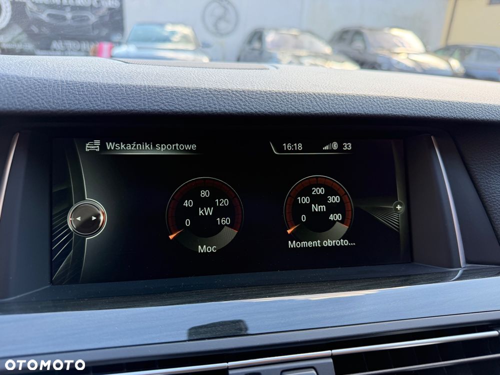 BMW Seria 5 520d Luxury Line - 32