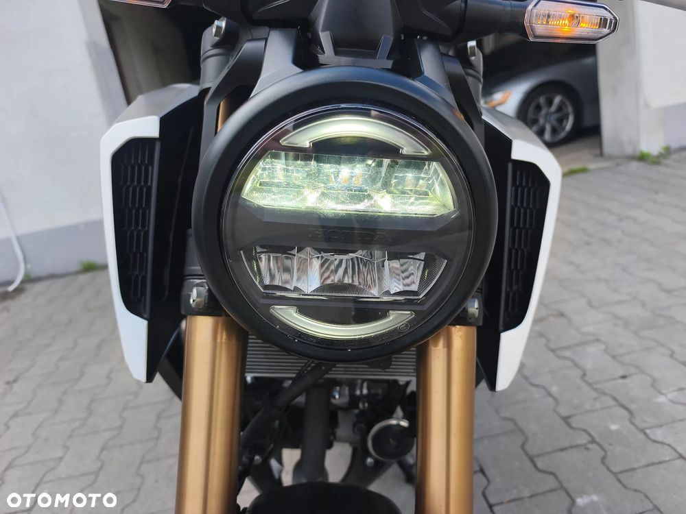Honda CB - 27