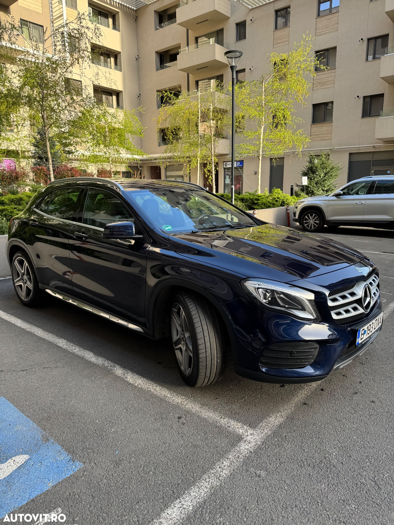Mercedes-Benz GLA 180 (CDI) d 7G-DCT AMG Line - 17
