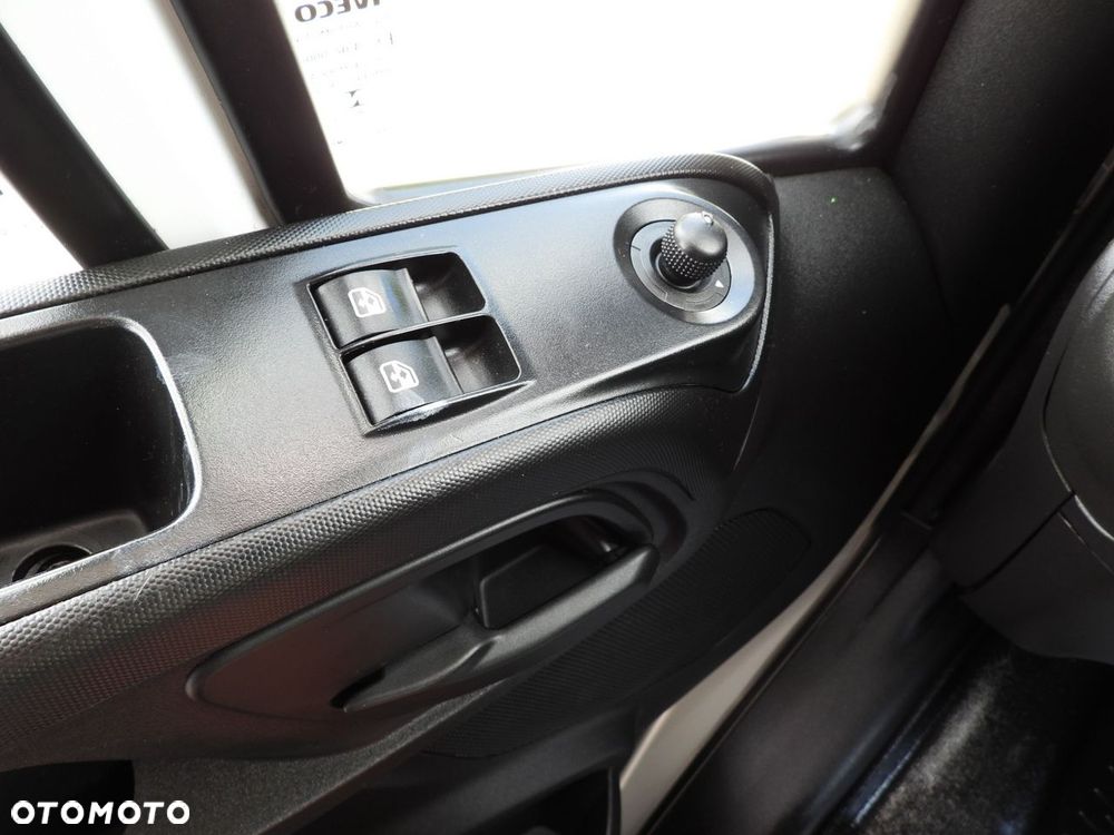 Iveco DAILY 35S18 PLANDEKA 10 PALET WEBASTO TEMPOMAT NAWIGACJA LEDY KLIMATYZACJA  180KM - 30