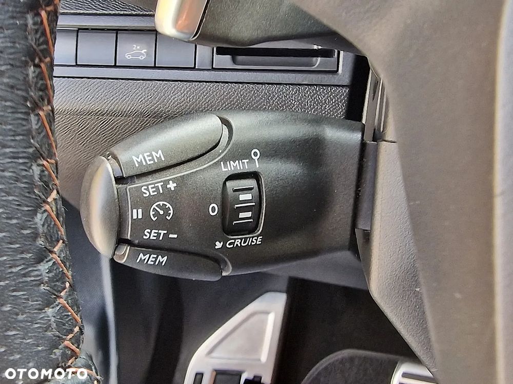 Peugeot 3008 1.5 BlueHDi GT Pack S&S EAT8 - 20