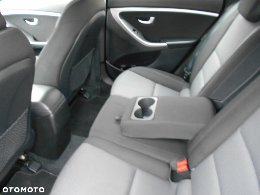 Hyundai i30 1.4 CRDi Advantage - 12