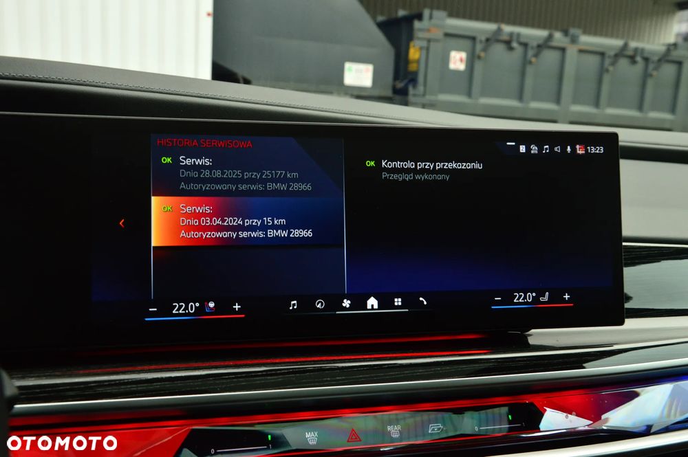 BMW Seria 7 750e PHEV xDrive M Sport sport - 35