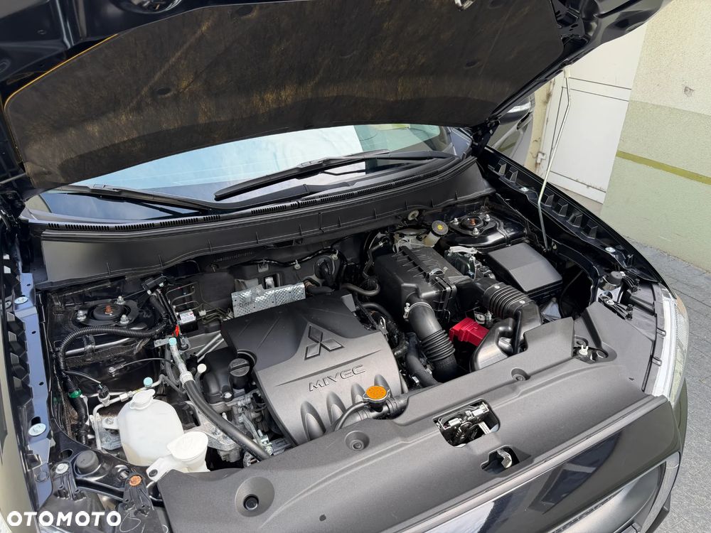 Mitsubishi ASX 1.6 ClearTec 2WD Diamant Edition+ - 32