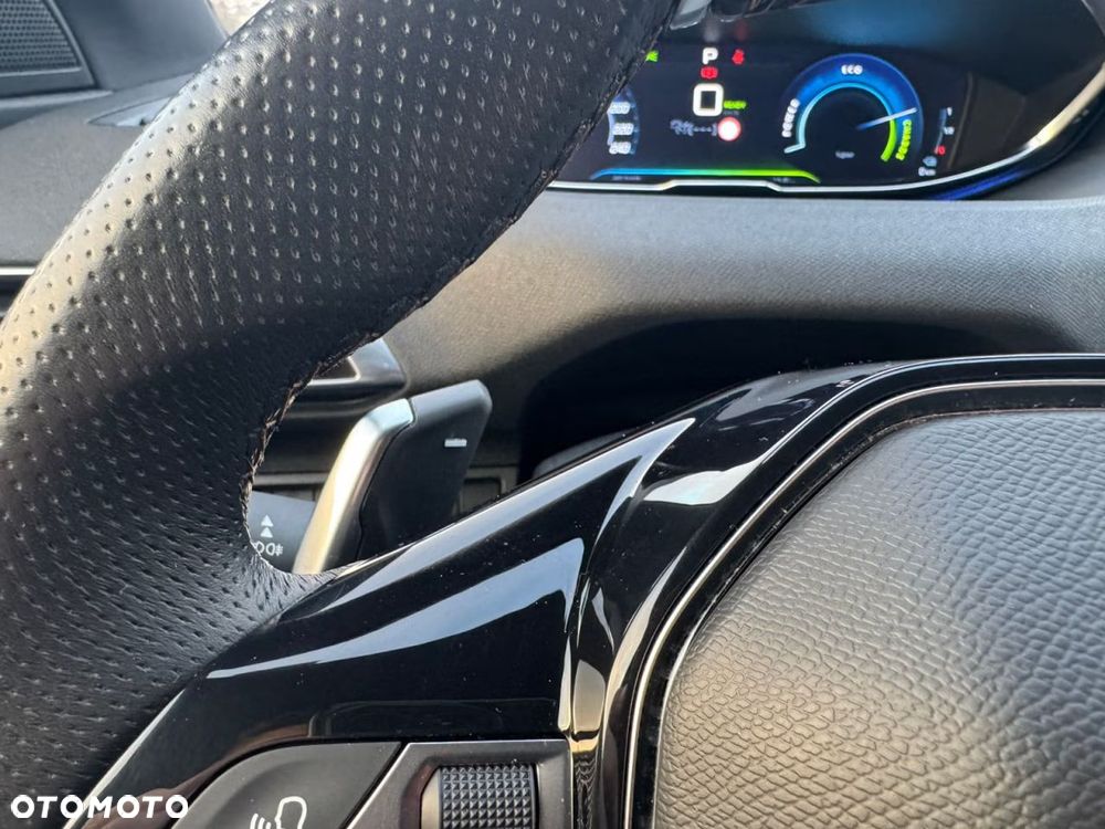 Peugeot 3008 1.6 PureTech HYbrid4 GT Line S&S EAT8 - 30