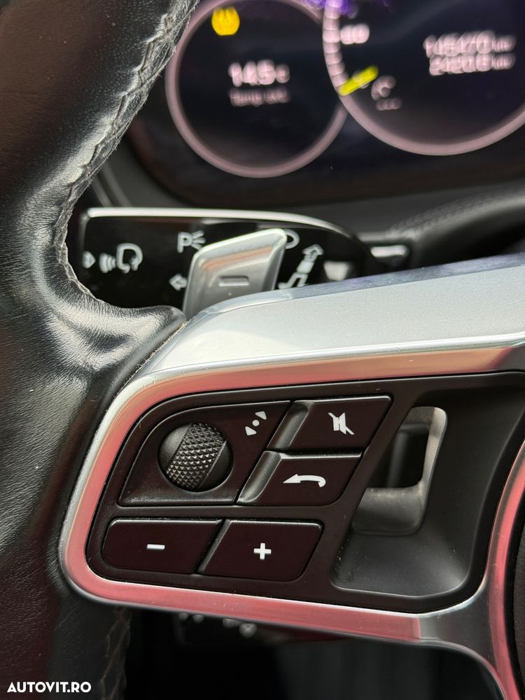 Porsche Panamera 4 - 32