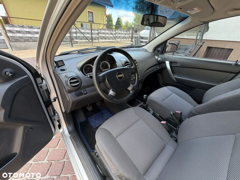 Chevrolet Aveo 1.2 LS - 11
