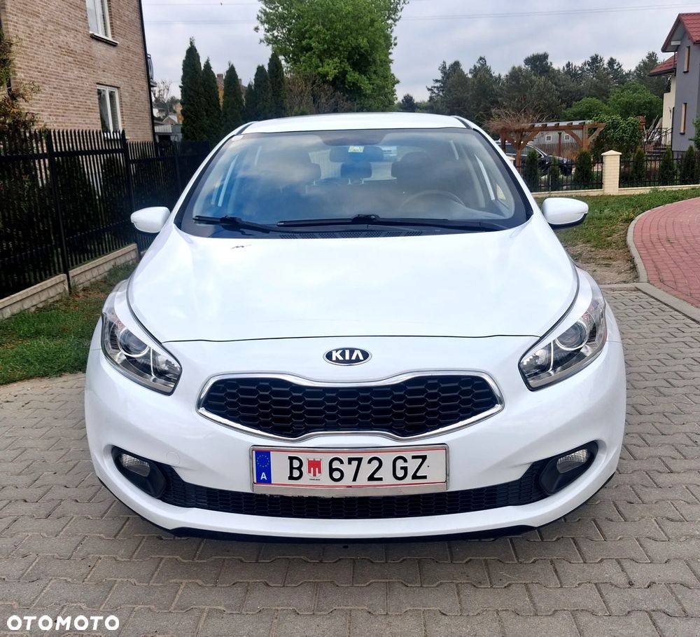 Kia Ceed 1.4 CVVT Dream Team Edition - 8
