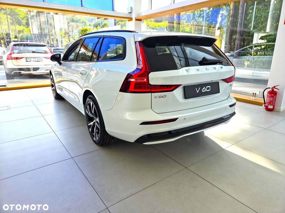 Volvo V60 B4 B Plus Dark - 5