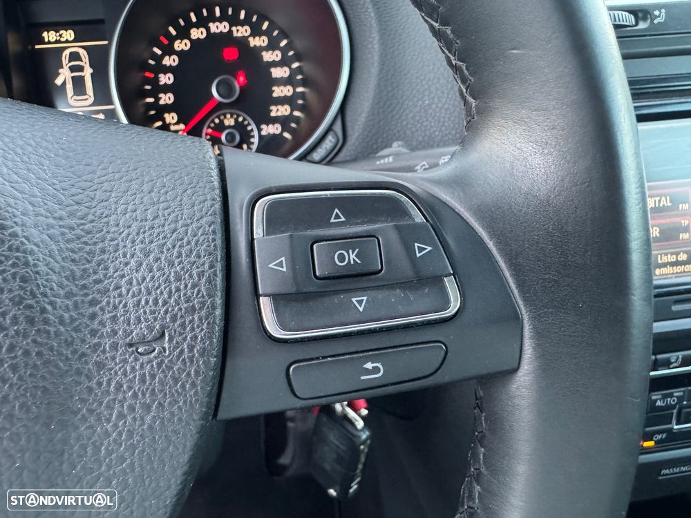 VW Golf 2.0 TDi Confortline - 22