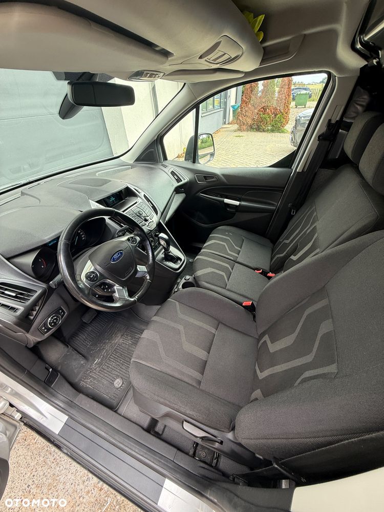 Ford Transit Connect - 19