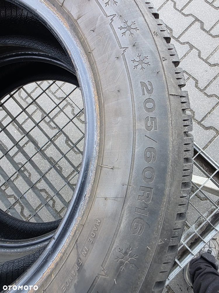 OPONY ZIMOWE DUNLOP 205/60 R16 - 3