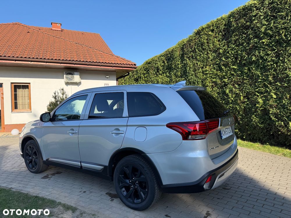 Mitsubishi Outlander 2.0 4WD CVT Spirit+ - 9