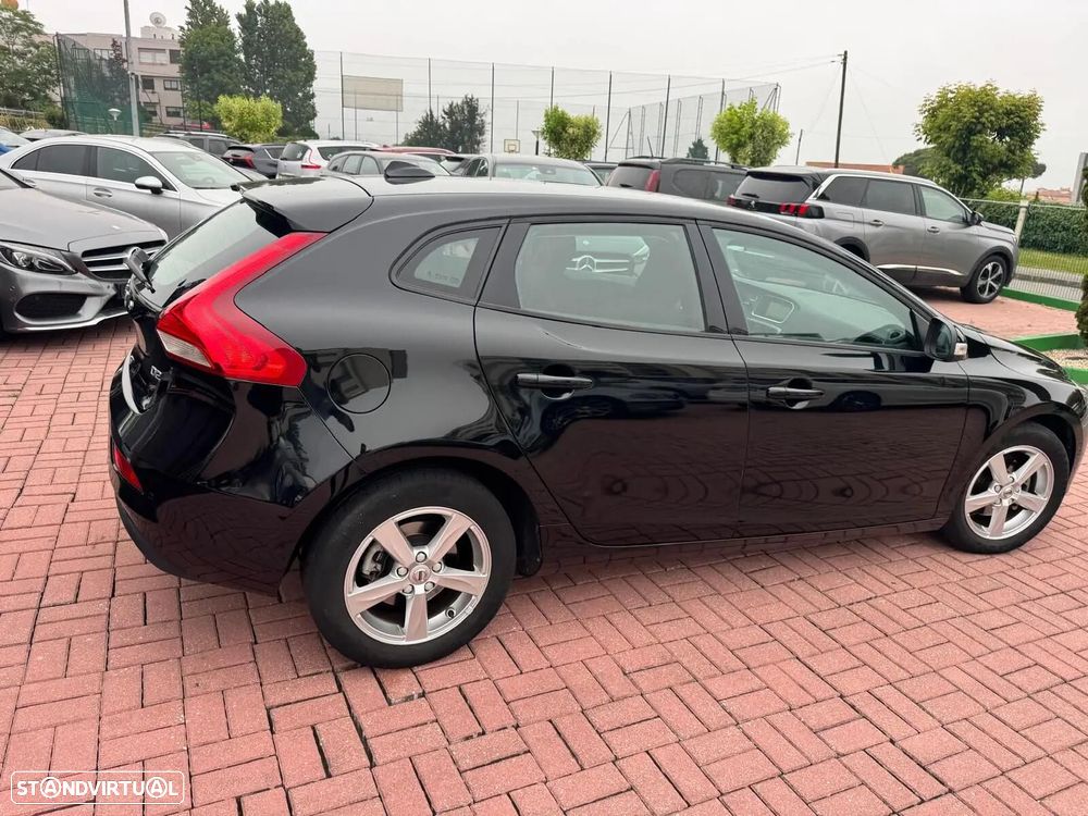 Volvo V40 2.0 D2 Kinetic - 13