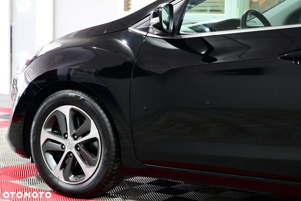 Hyundai i30 i30cw 1.6 Automatik Style - 33