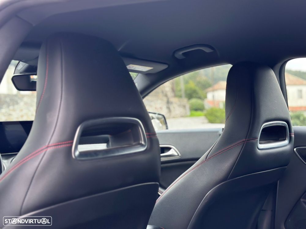 Mercedes-Benz CLA 180 d Shooting Brake AMG Line - 26
