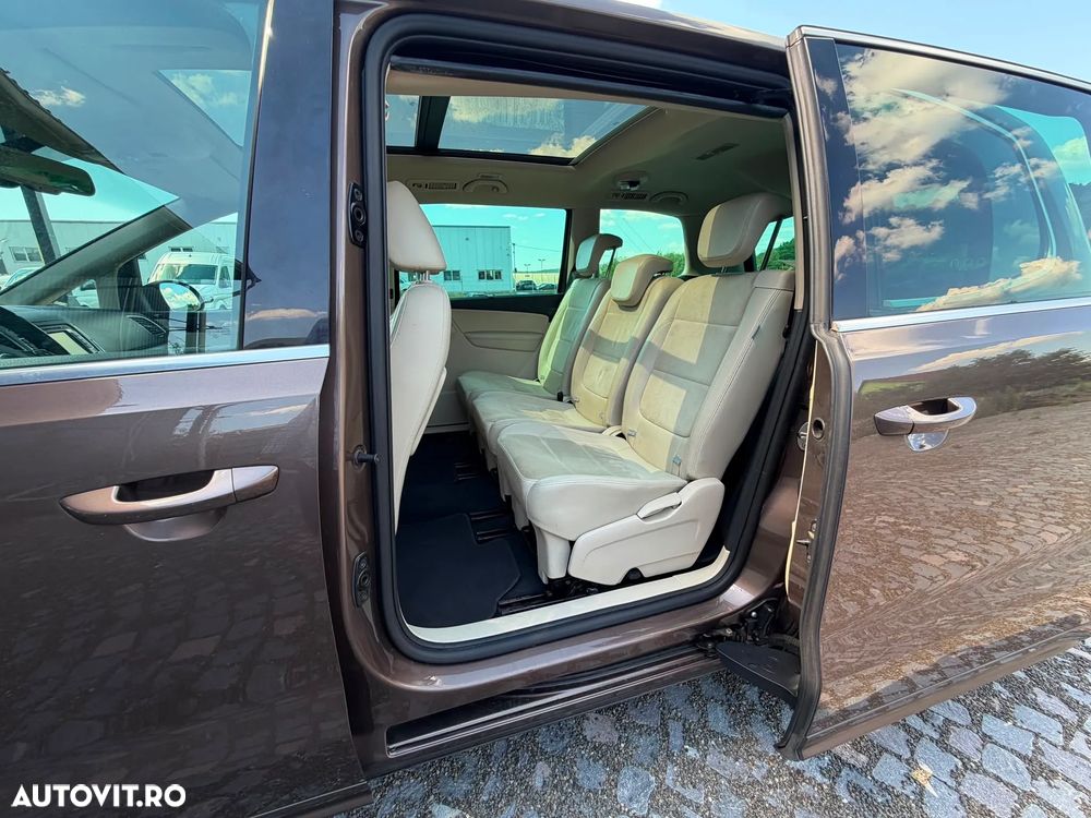 Volkswagen Sharan 2.0 TDI DSG BlueMotion Technology Highline - 12