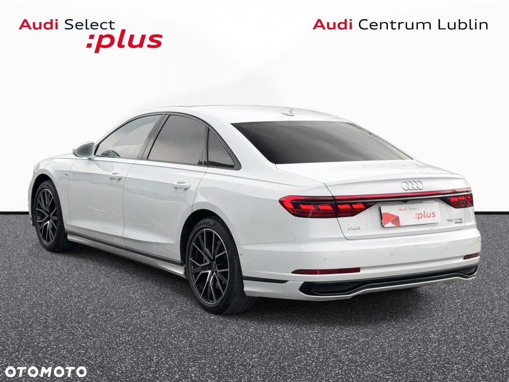Audi A8 - 8