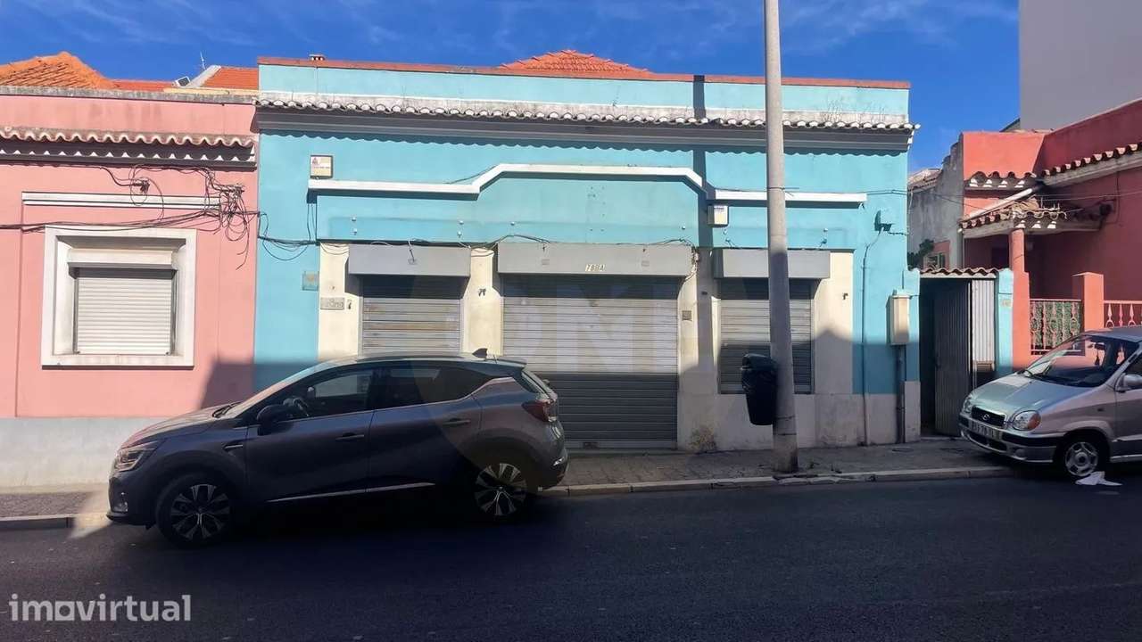 Loja (Antiga Pastelaria Moderna) no Barreiro - Grande imagem: 2/4