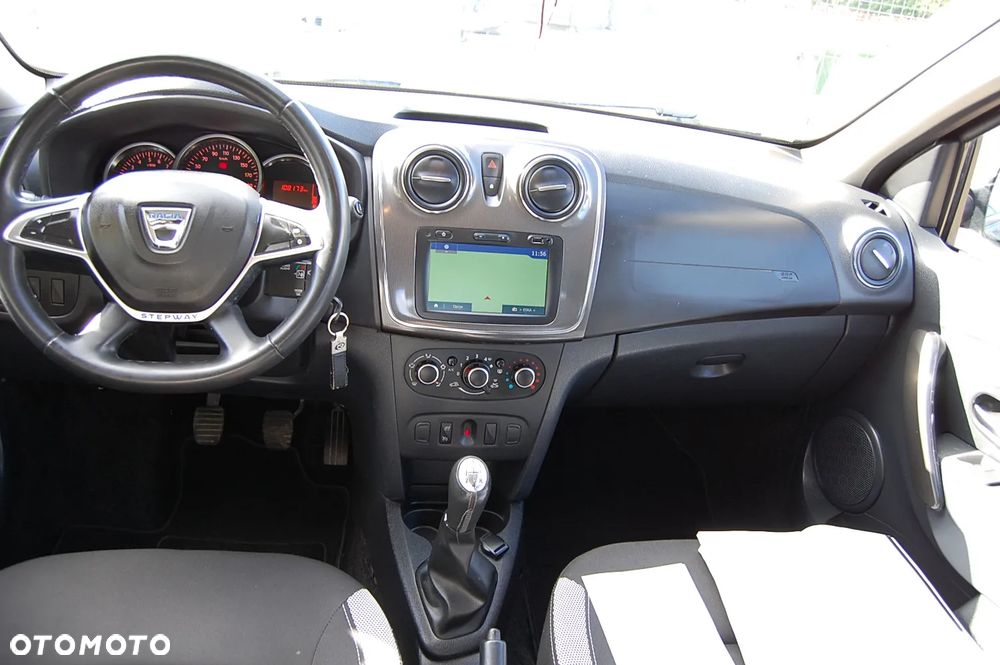 Dacia Sandero Stepway - 12