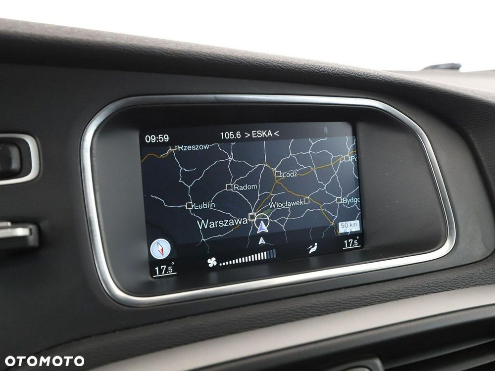 Volvo V40 D2 Drive-E Momentum - 25