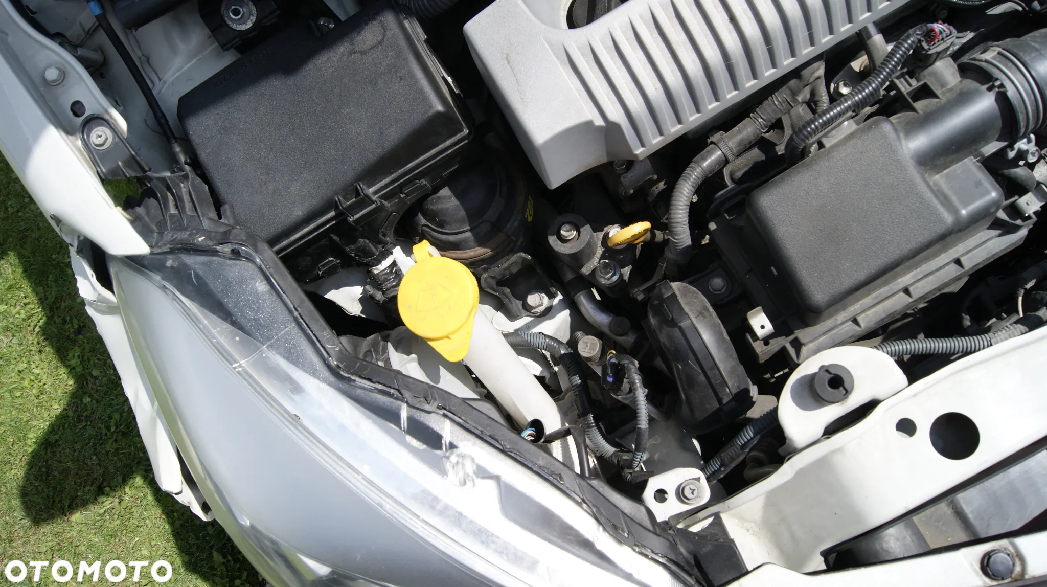 Toyota Yaris Hybrid 100 Dynamic - 9