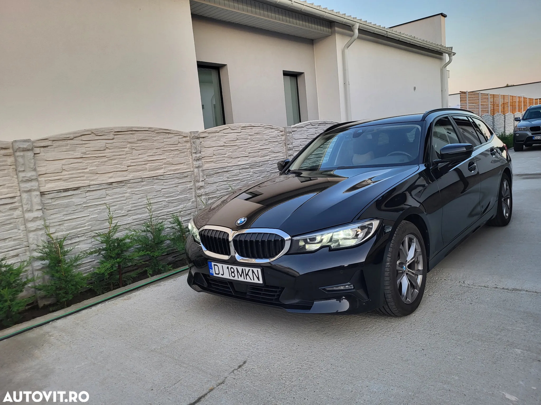 BMW Seria 3 318d Touring Aut. Sport Line - 10