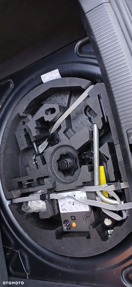 Audi A3 3-drzwiowe 1.6 Attraction - 26