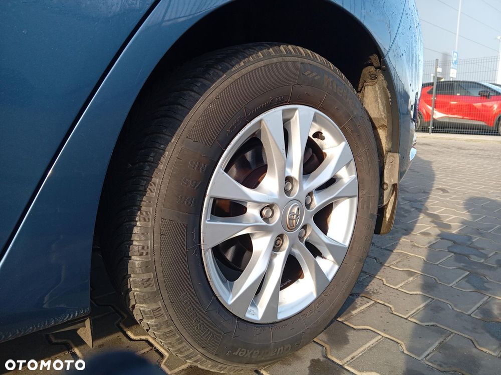 Toyota Auris - 17