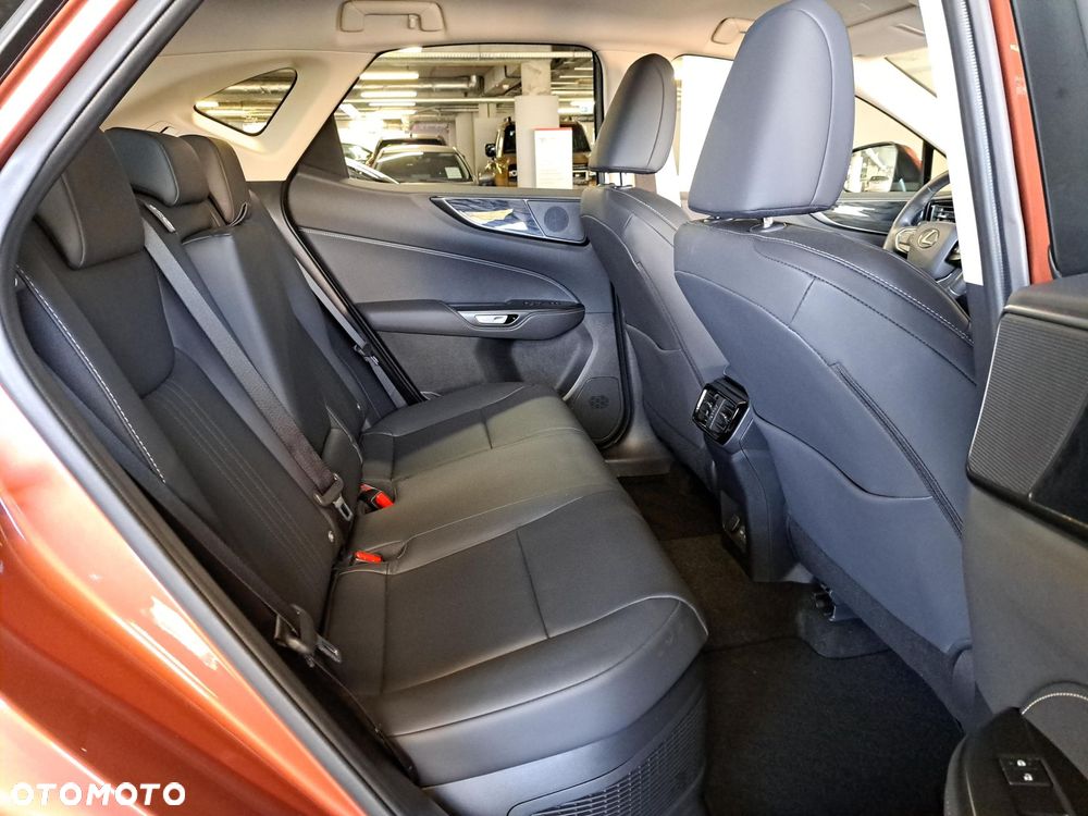 Lexus NX 350h Prestige AWD - 13