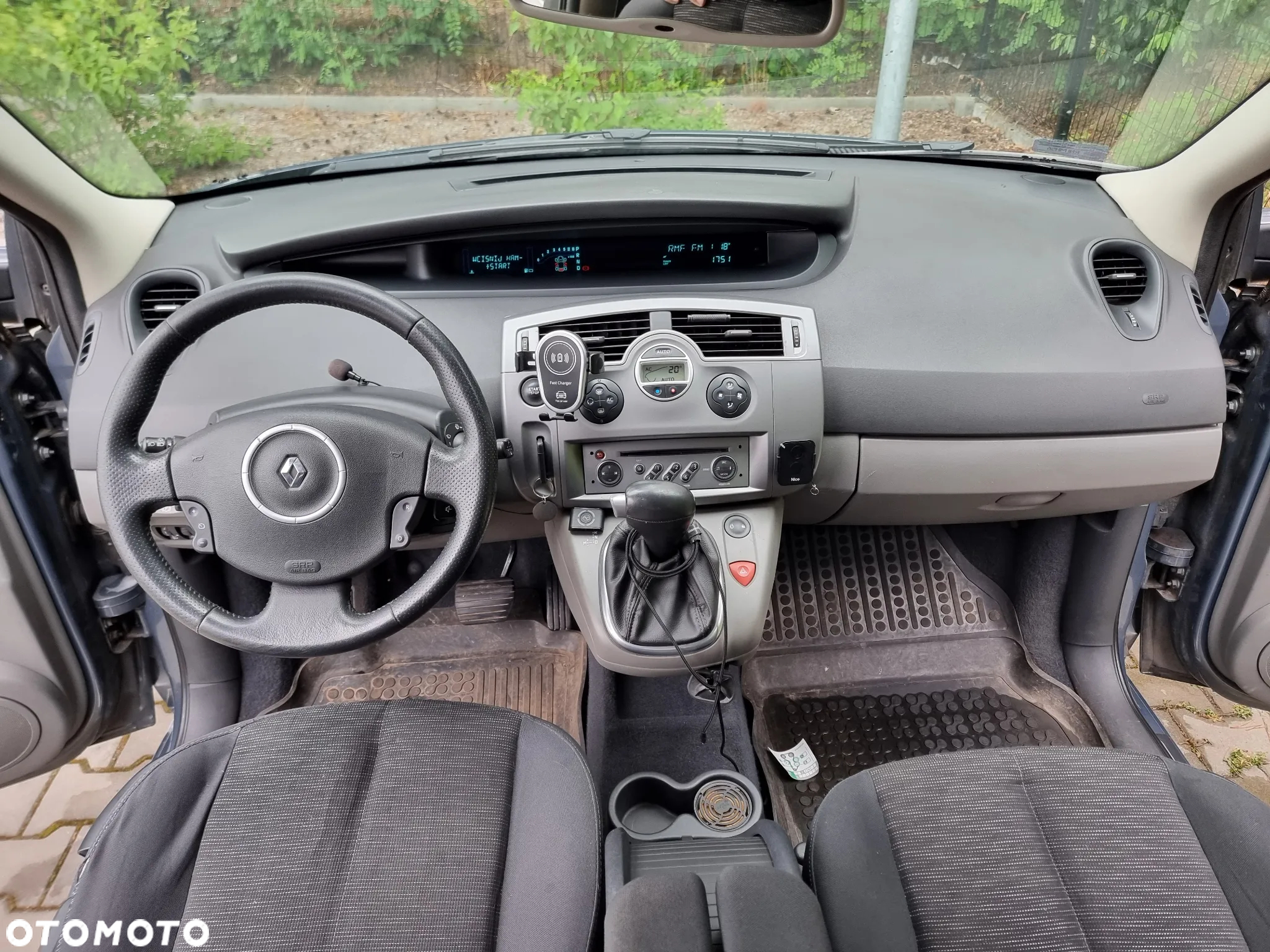 Renault Scenic - 8