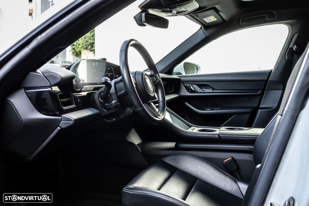 Porsche Taycan Bateria Performance Plus - 14