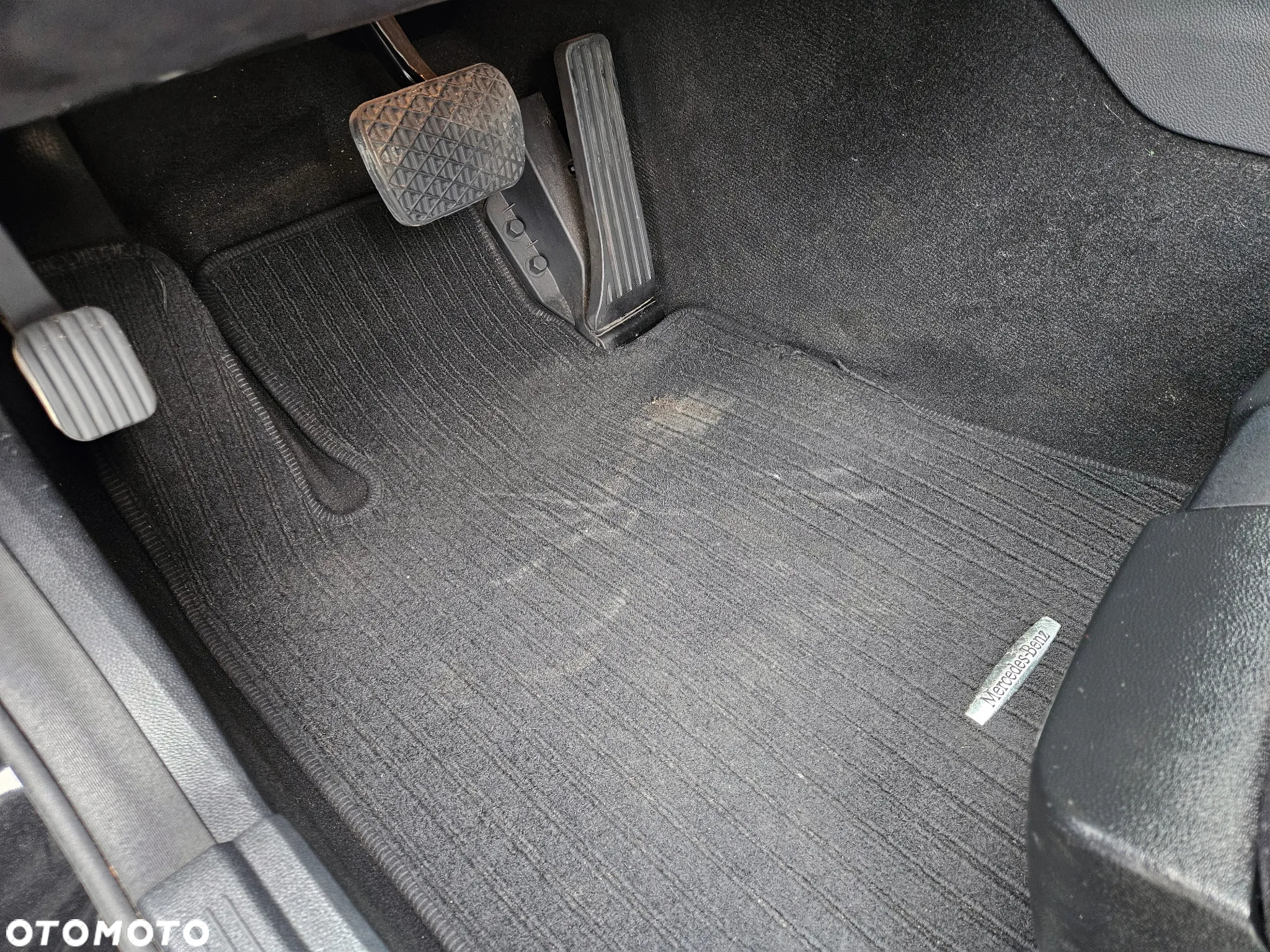 Mercedes-Benz Klasa E 200 CGI BlueEFFICIENCY 7G-TRONIC Avantgarde - 9