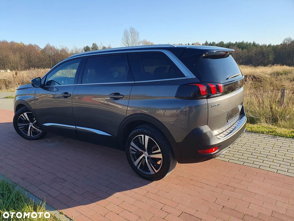 Peugeot 5008 - 3