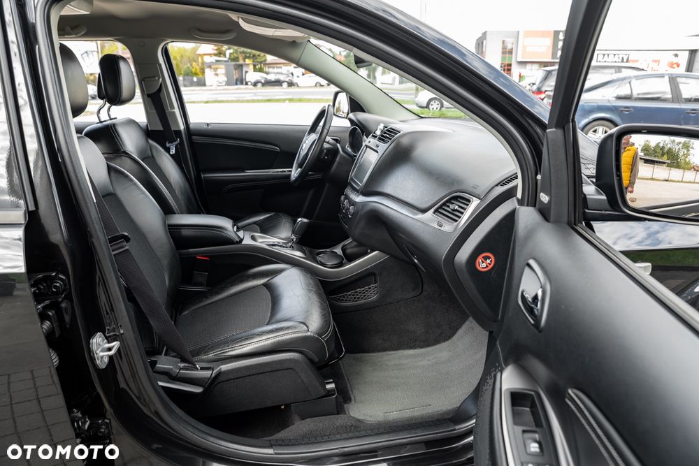 Fiat Freemont 2.0 Multijet 16V DPF Automatik Allrad Black Code - 23