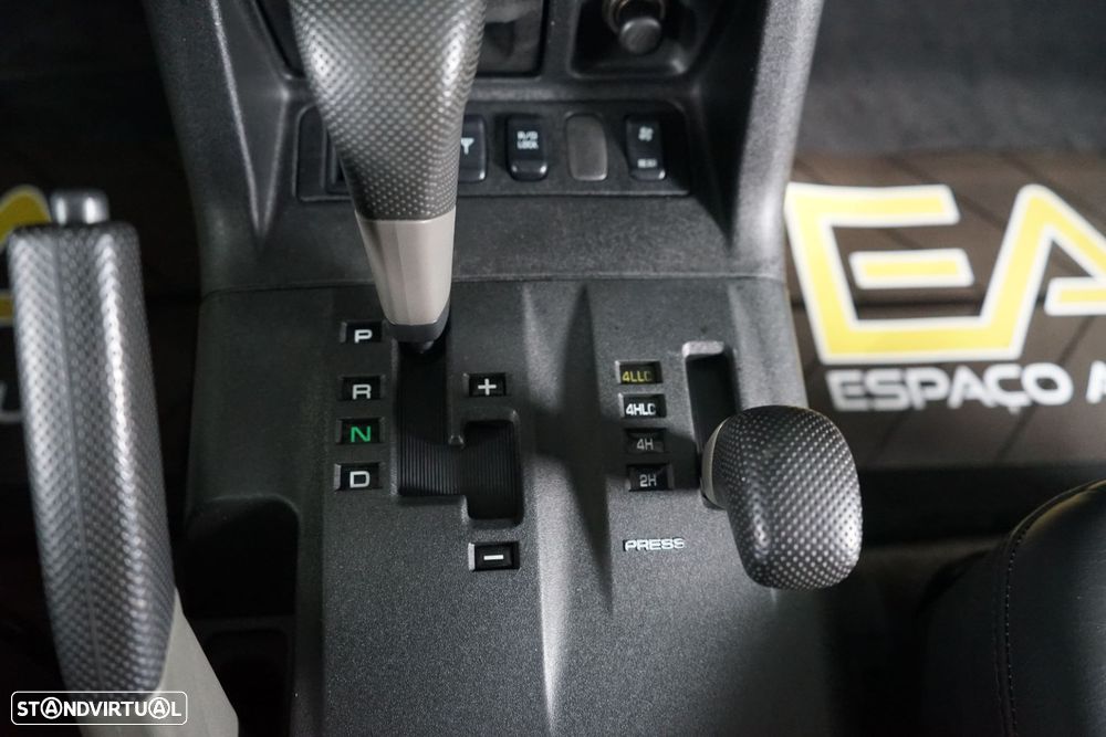 Mitsubishi Pajero 3.2 DI-D GLS ABS+CA+TA - 28