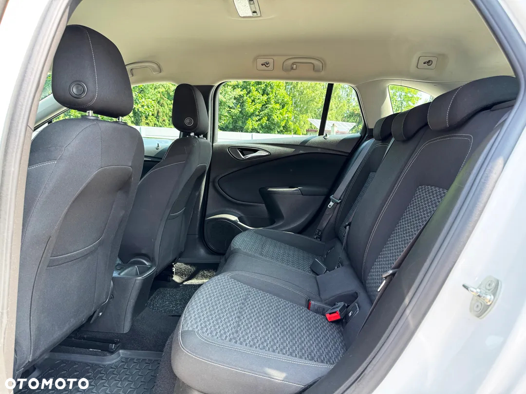 Opel Astra 1.6 D (CDTI) Sports Tourer Business - 29