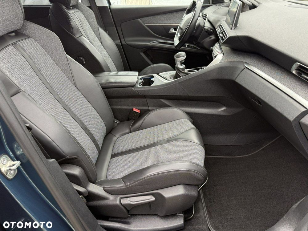 Peugeot 5008 BlueHDI 130 Allure - 15