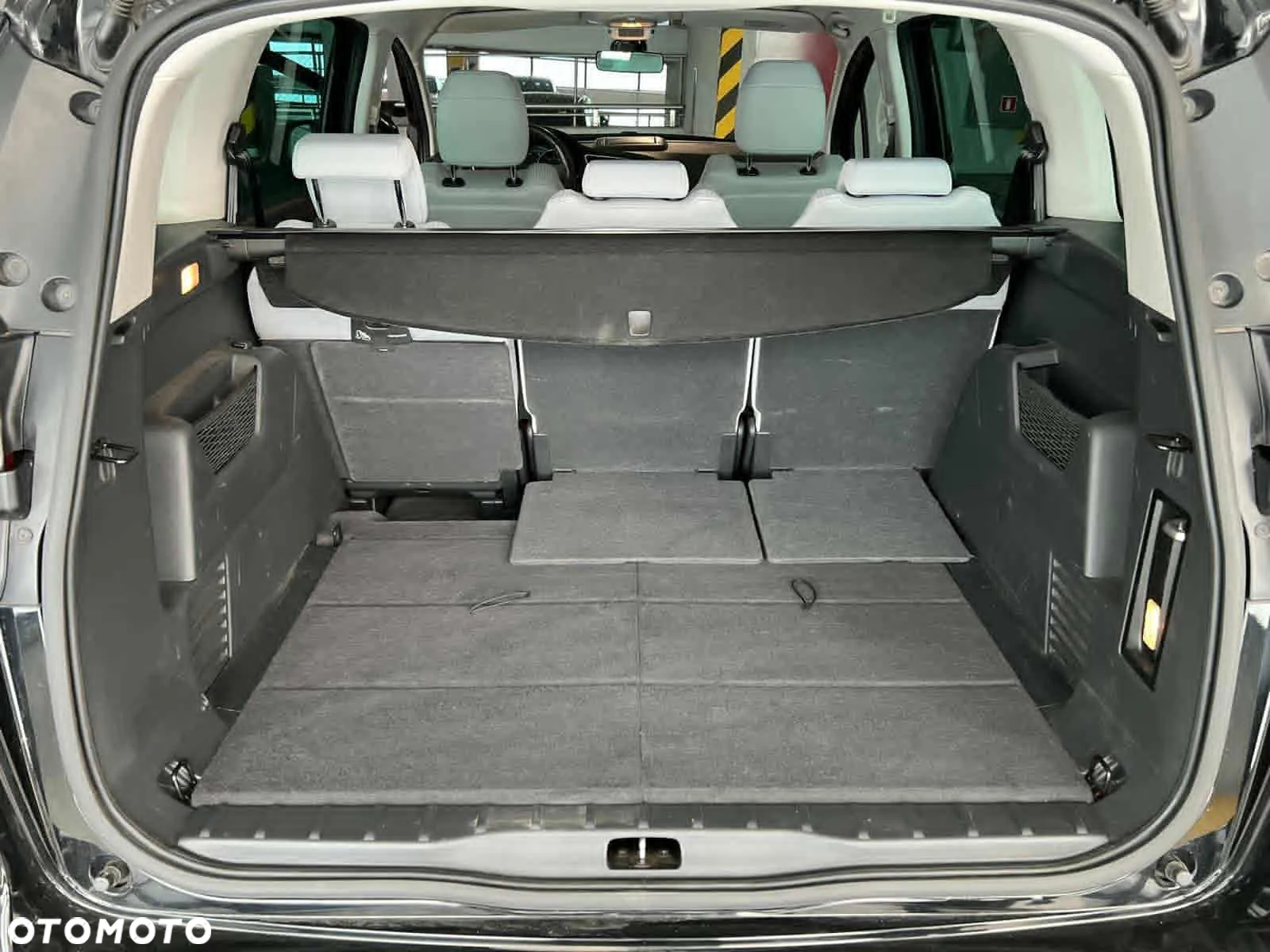 Peugeot 5008 - 10