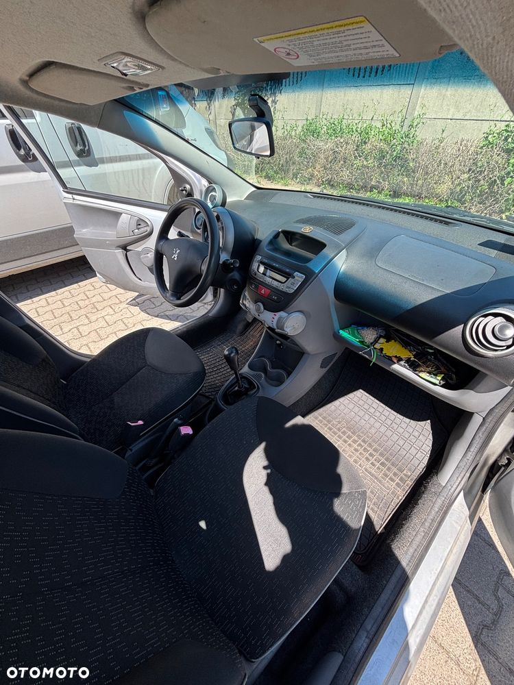 Peugeot 107 - 16