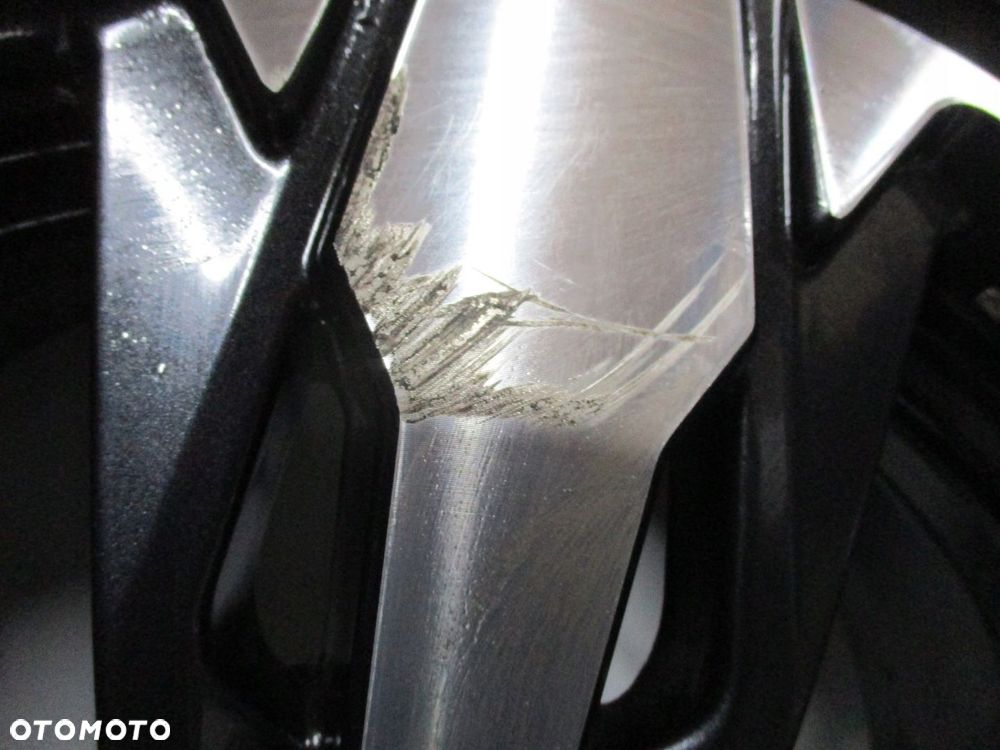 Koła felgi opony PEUGEOT 5008 R18 5MM - 3