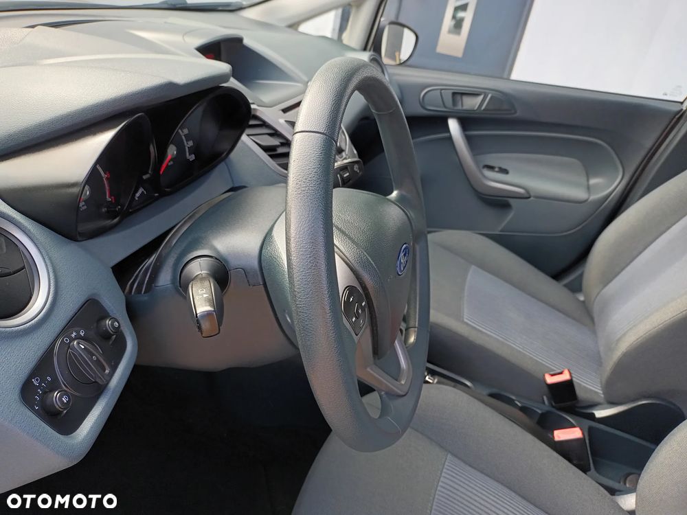 Ford Fiesta 1.25 Titanium X - 6