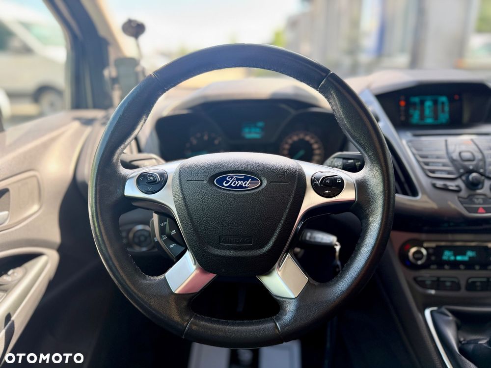 Ford Tourneo Connect 1.5 TDCi Titanium - 13