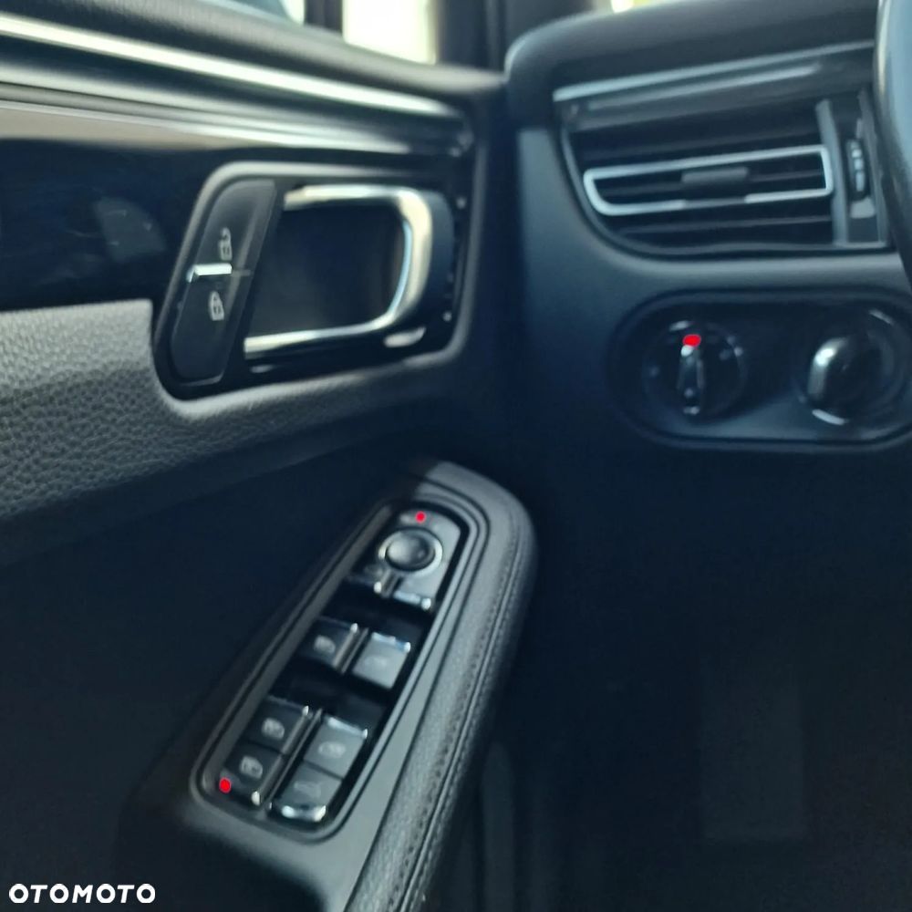Porsche Macan - 14
