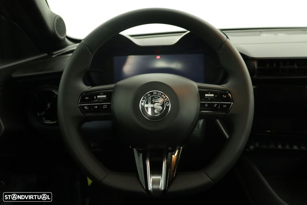 Alfa Romeo Junior Elletrica 50 kWh - 15