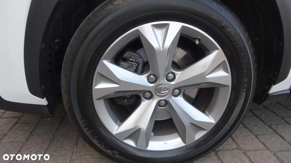 Lexus NX 300h Prestige AWD - 29